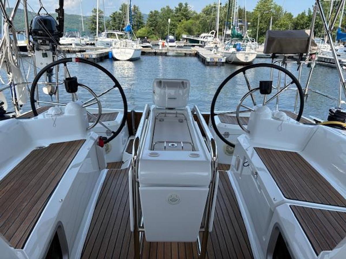 Used 2018 Jeanneau Sun Odyssey 389