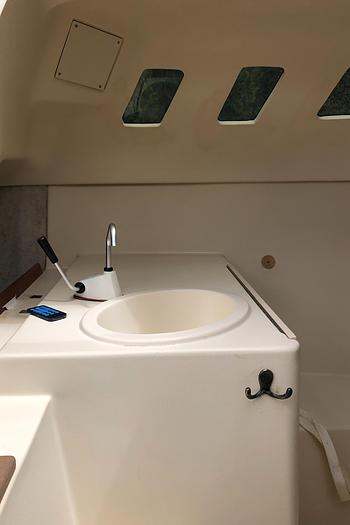 Used 1998 Hunter 240