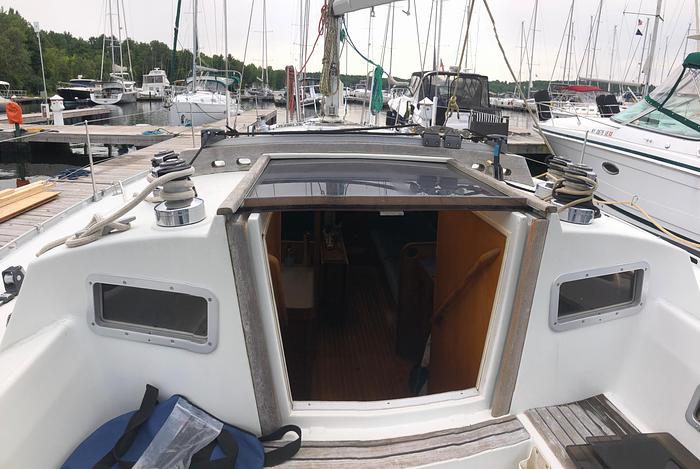 Used 1985 Beneteau First 42