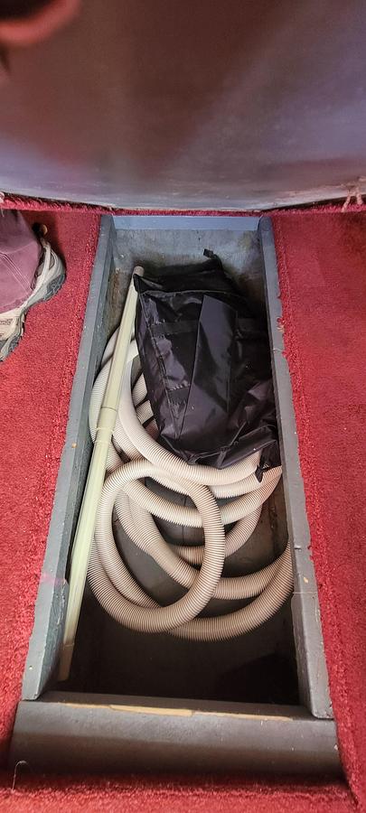 Used 1988 Sea Ray 340 Express Cruiser