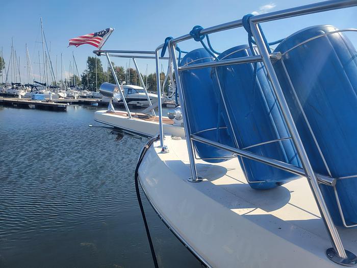 Used 1986 Chris-Craft Catalina 381