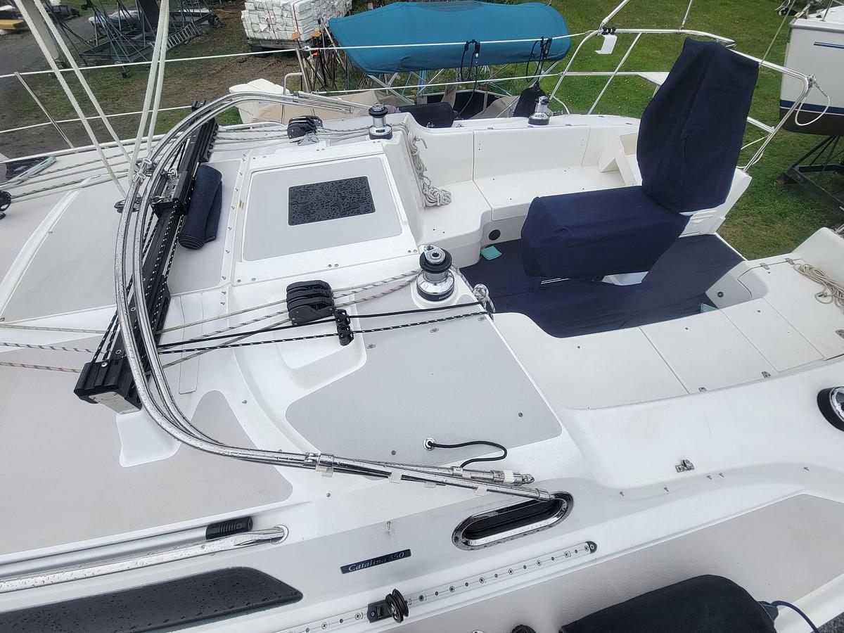Used 2010 Catalina 350
