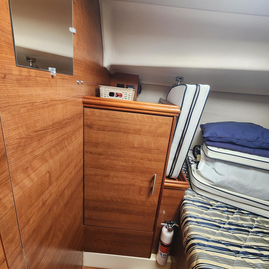Used 2012 Hunter e 33
