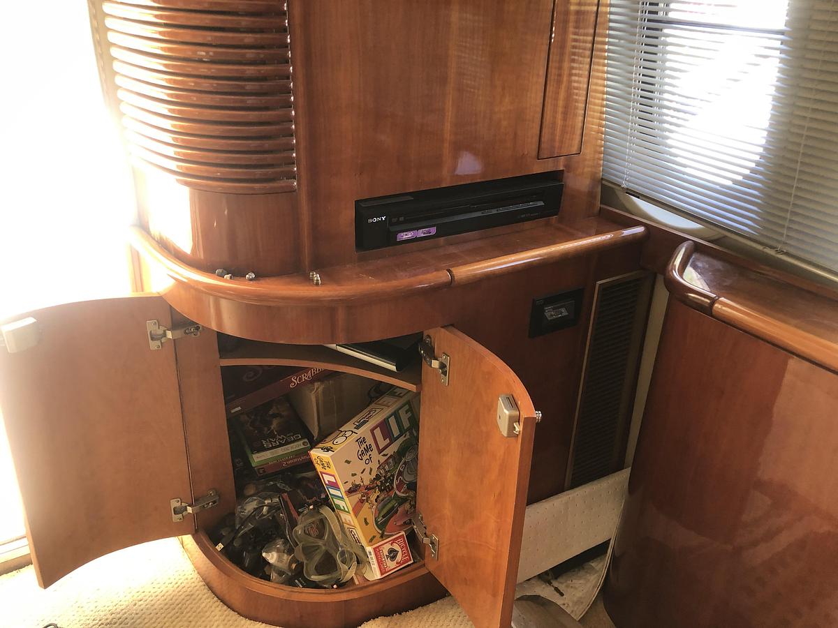 Used 2003 Birchwood 460 FB