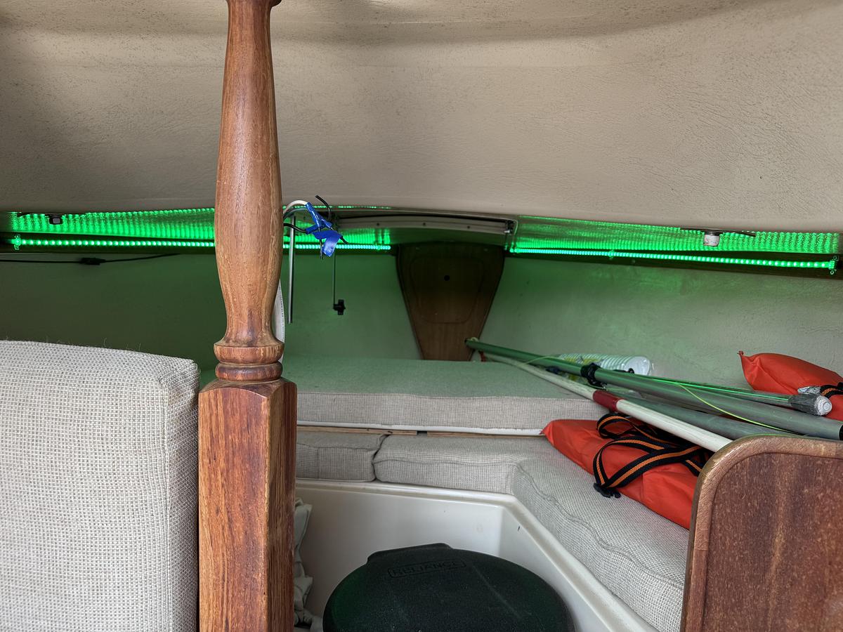 Used 1985 Catalina 22 swing keel