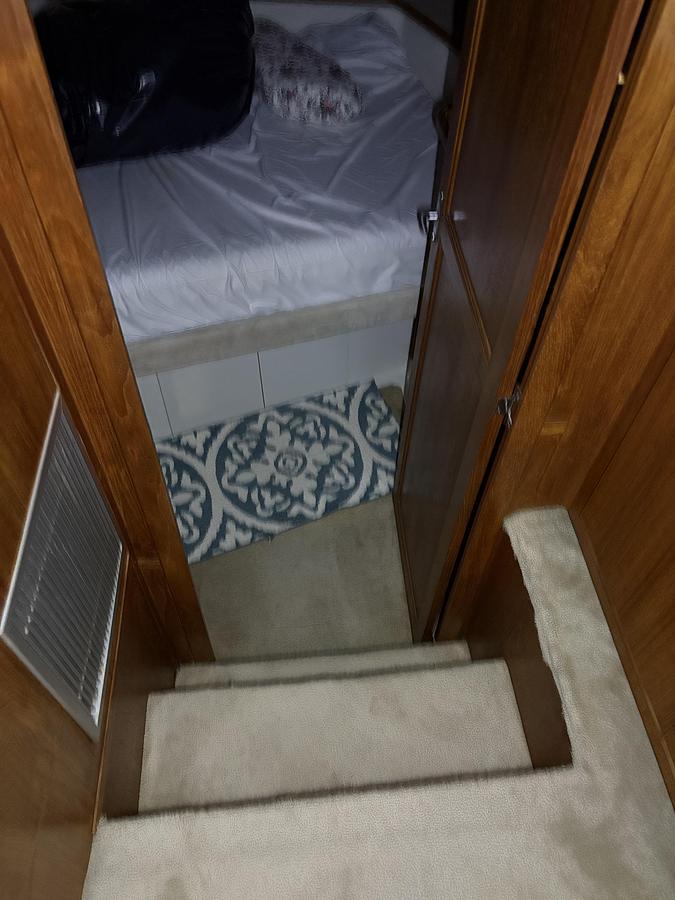 Used 1994 Carver 390 AC