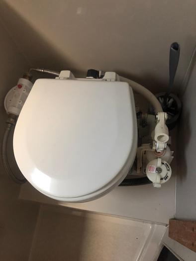 Used 1991 Carver 32 Aft Cabin