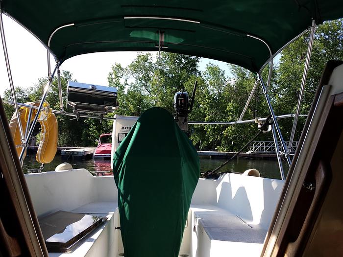 Used 1983 Watkins 32