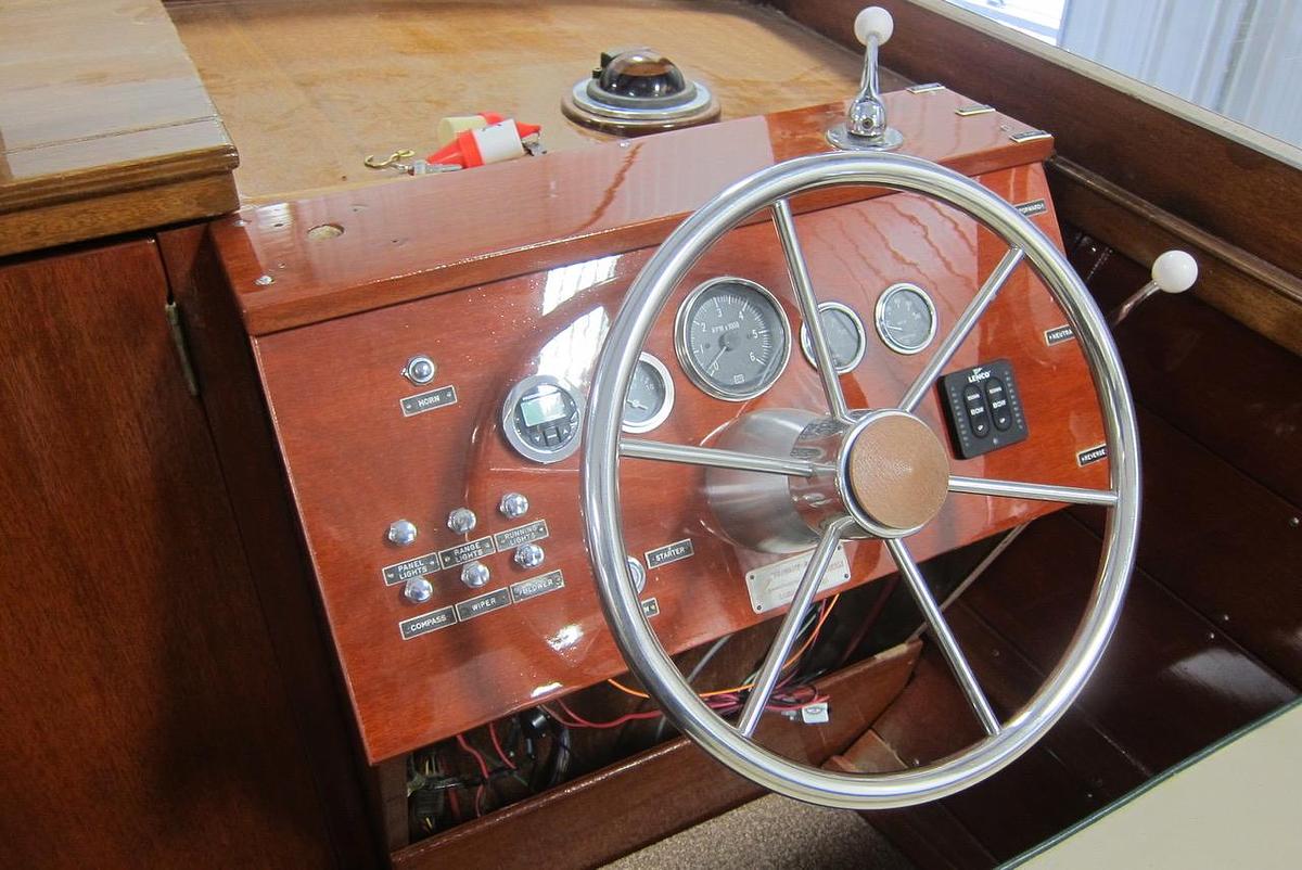 Used 1964 Lyman 25 Sleeper