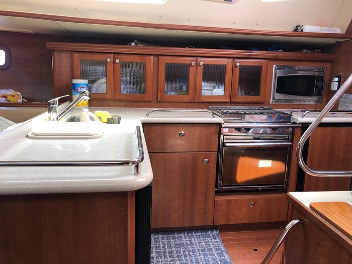 Used 2016 Marlow-Hunter 37