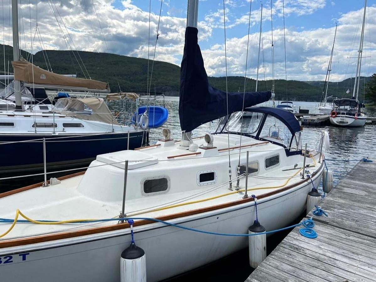 Used 1976 Tartan 30