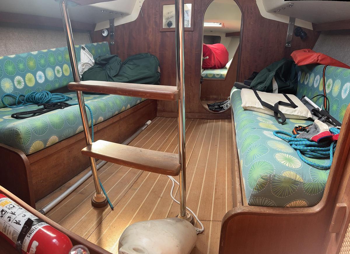 Used 1987 J Boats J 29