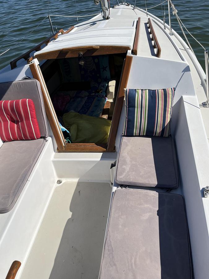 Used 1981 Catalina 22 fin keel