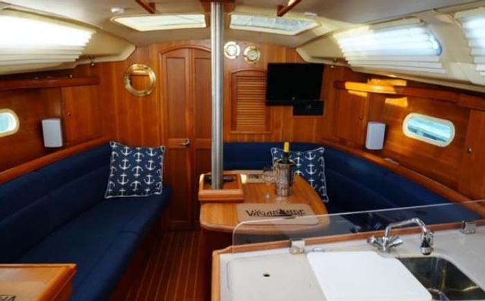 Used 2003 Hunter 356