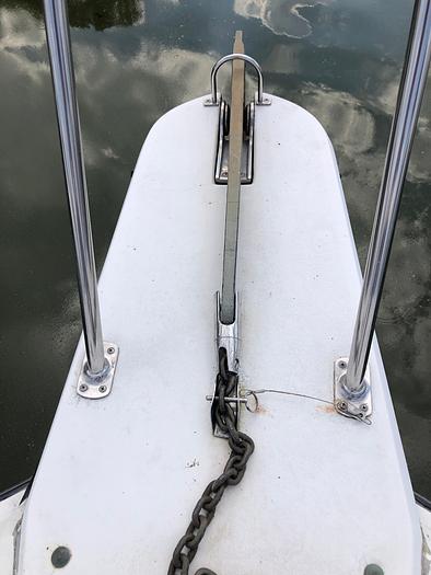 Used 1991 Carver 32 Aft Cabin