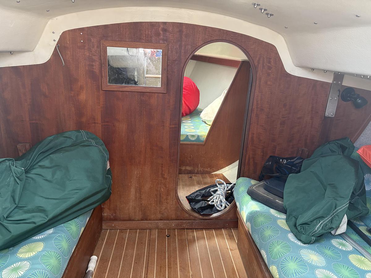 Used 1987 J Boats J 29