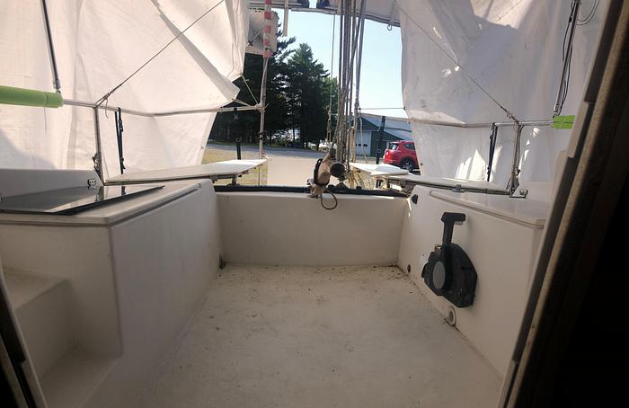 Used 2006 Telstar Trimaran 28