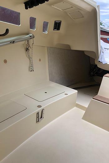 Used 1998 Hunter 240