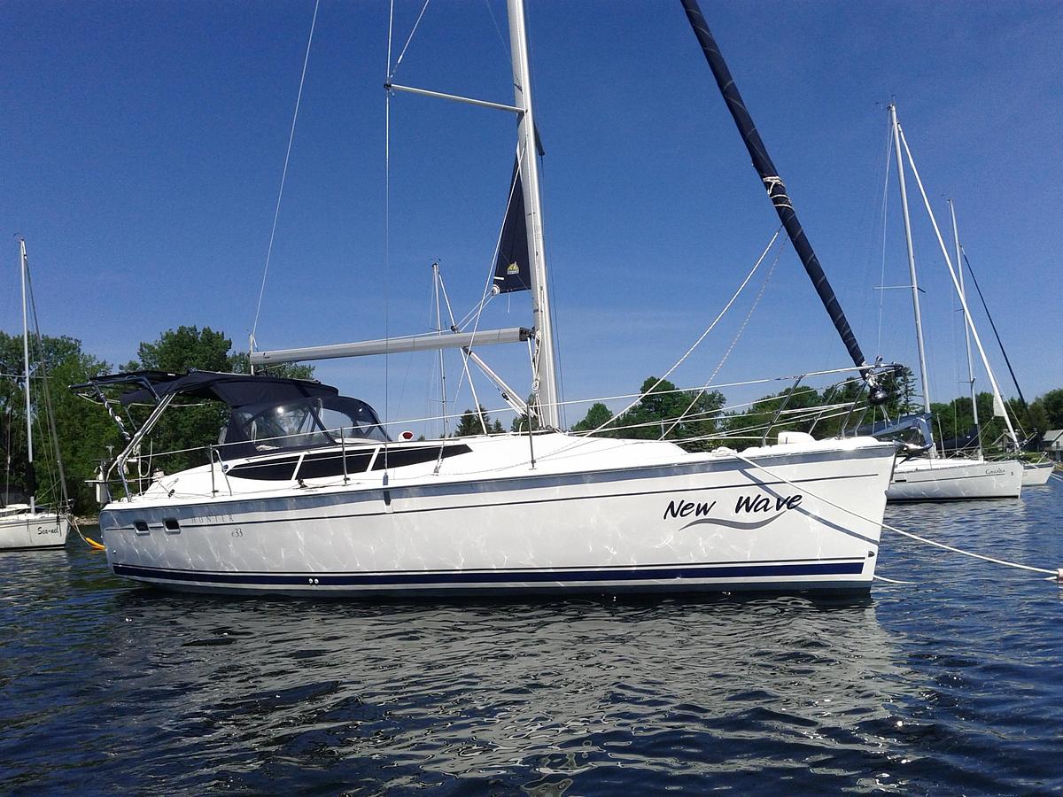 Used 2012 Hunter e 33