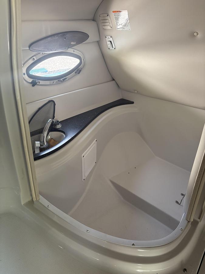 Used 2007 Crownline 240 EX