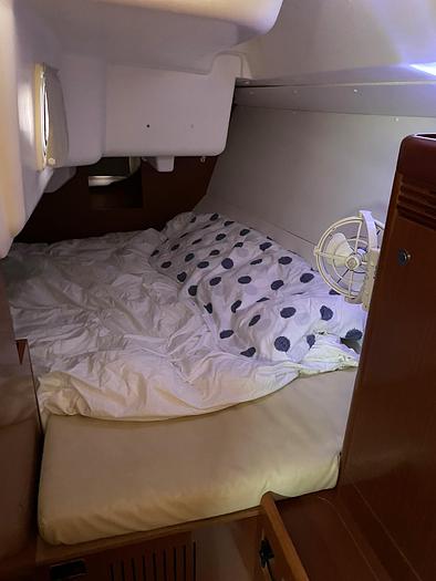 Used 2011 Beneteau Oceanis 31