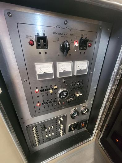 Used 1986 Chris-Craft Catalina 381