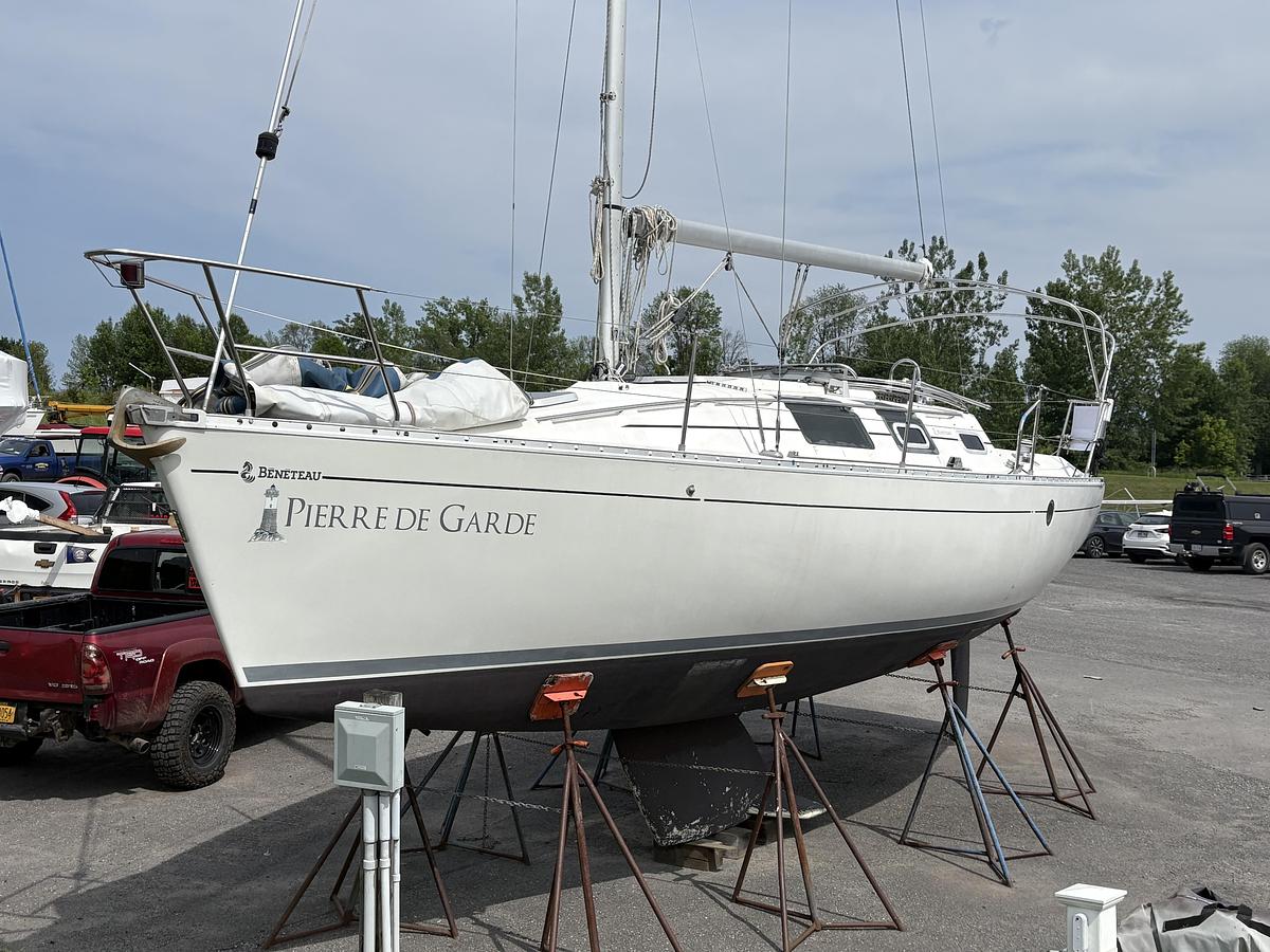 Used 1989 Beneteau 32s5