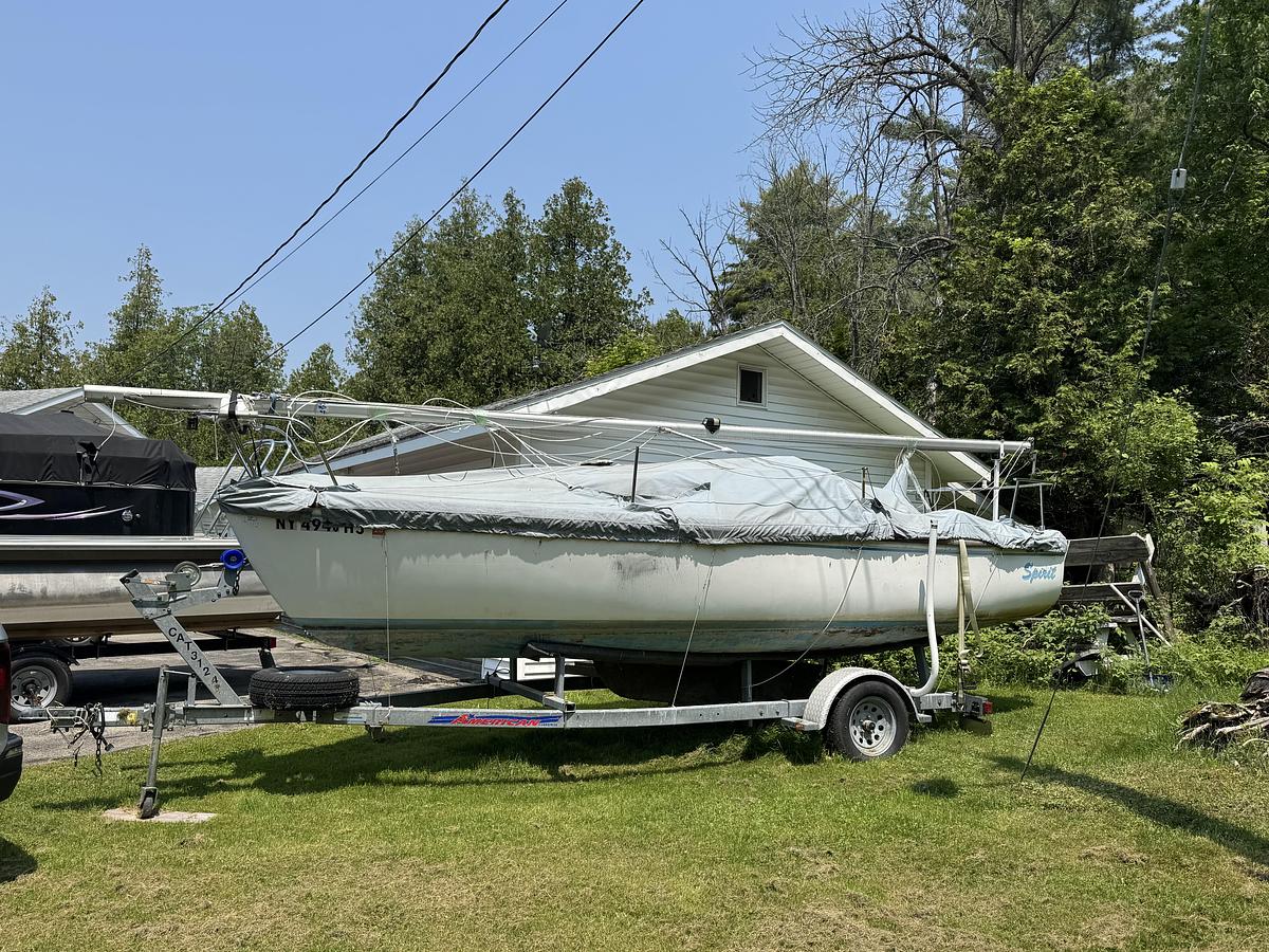 Used 1985 Catalina 22 swing keel