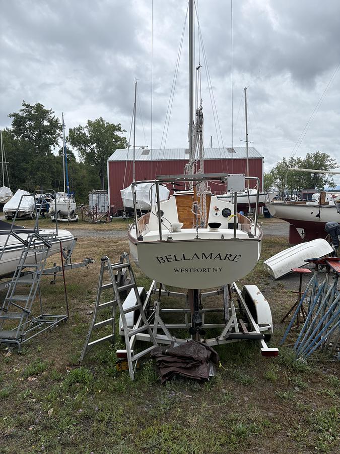 Used 1981 Cape Dory 25