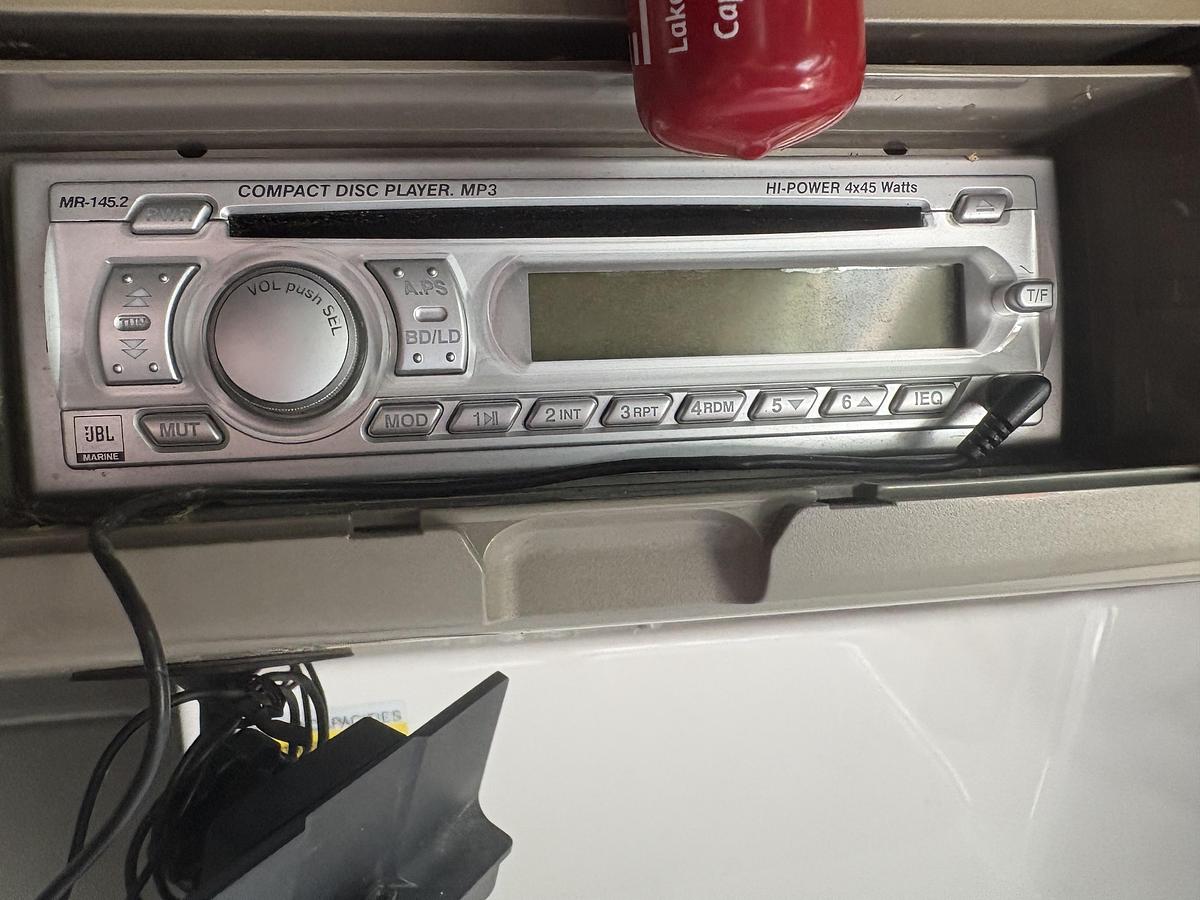 Used 2007 Crownline 240 EX