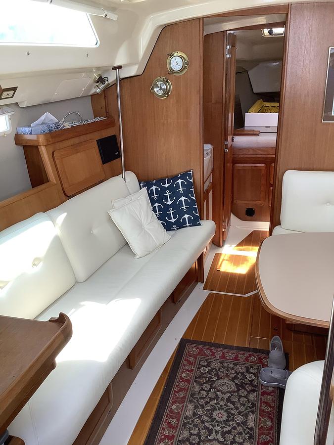 Used 1992  Hunter 33.5