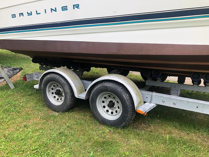 Used 1997 Bayliner Ciera 2452 Express