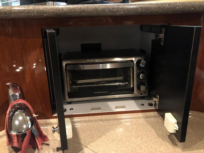 Used 2002 Sea Ray 480 Motor Yacht