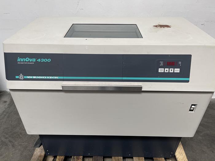 Used New Brunswick Scientific Innova 4300 Incubator Shaker 120V