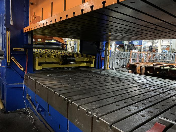Used 500 ton Verson 180"x108" Blanking Press with Feedline