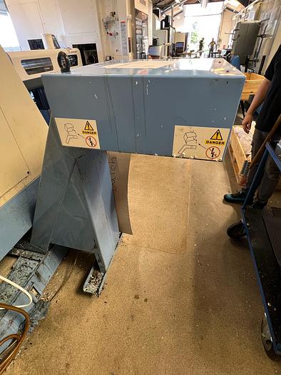 Used BRUGT VERTIKALT BEARBEJDNINGSCENTER FABR. MAZAK, MODEL VTC 20 B