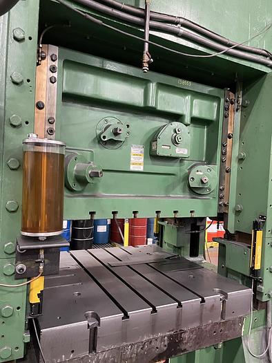 Refurbished 200 ton Minster P2