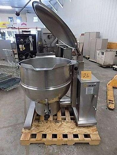 Used GROEN DHT-60, 60 GAL. TILTING NAT. GAS SELF CONTAINED STEAM KETTLE (#838).