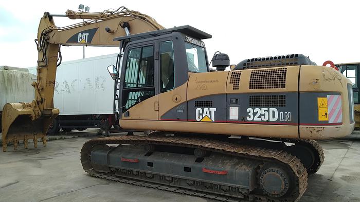 Usado 2006 Caterpillar 325D