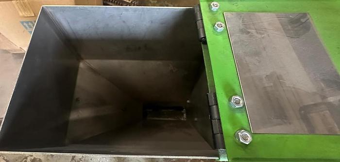 Used DR. Fritsch DWA 9 Dosing & Weighing Machine