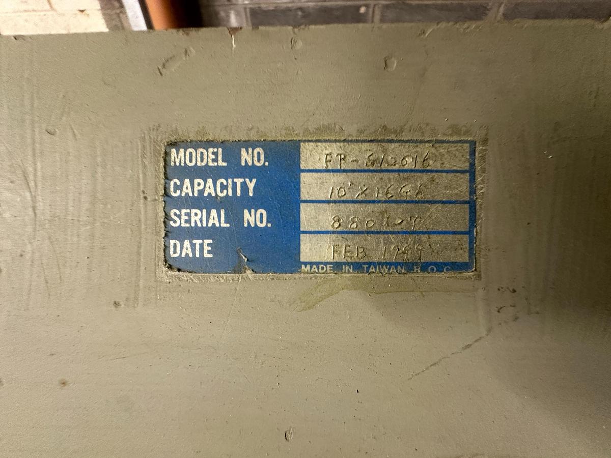 Used 1999 Swiftcut FP-3000 x 1.6mm Box & Pan Folder