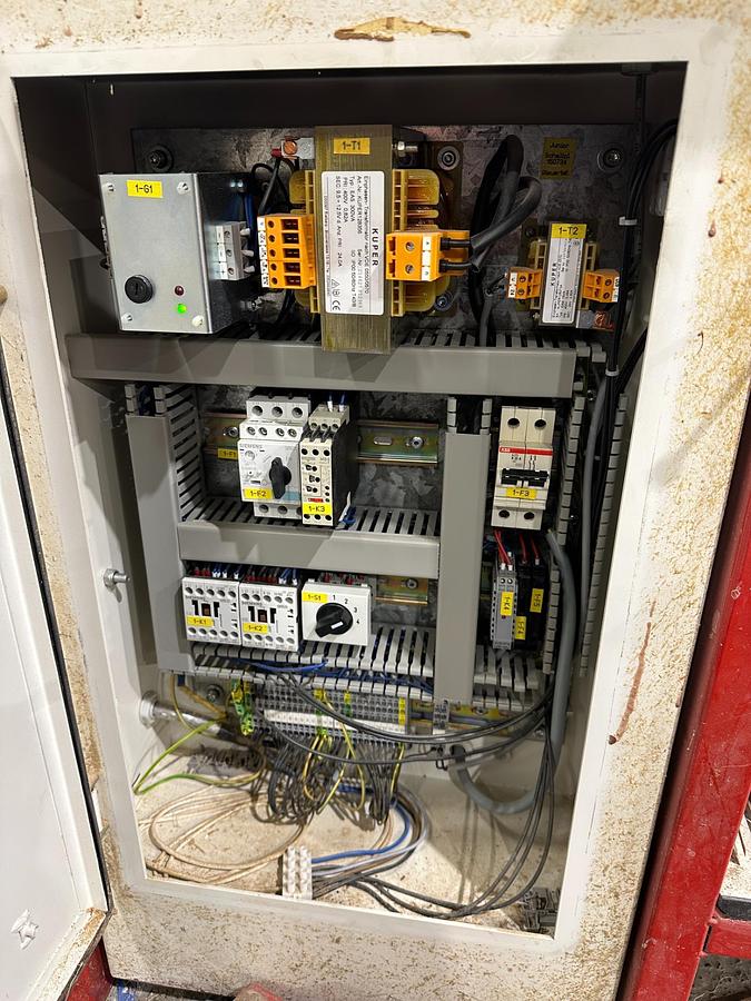 Used 2002 Kuper Fw/J 920 Zig Zag Veneer Splicing Machine