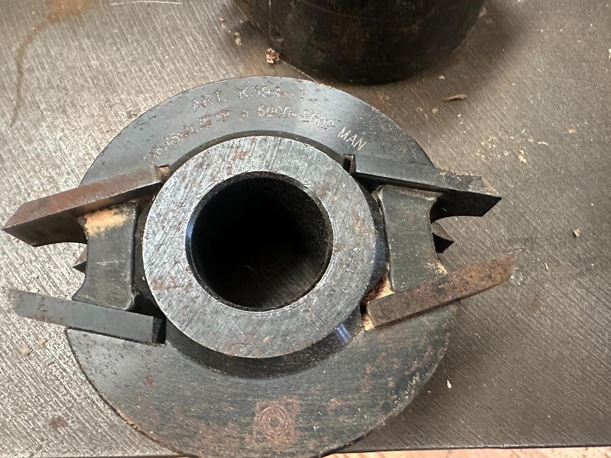 Used 2005 Griggio T220 Spindle Moulder with Comatic AF/34 Feeder