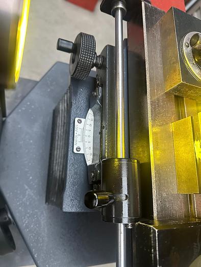 Used Starrett HB400 Profile Projector