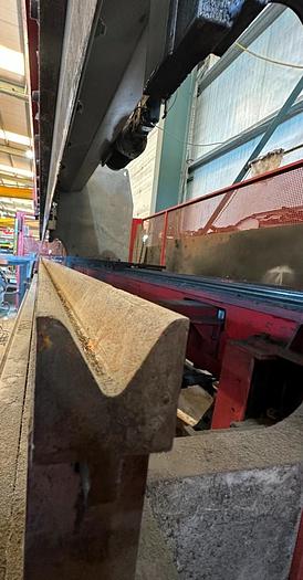 Used 1999 Edwards Pearson PR10 200/4100 CNC Pressbrake