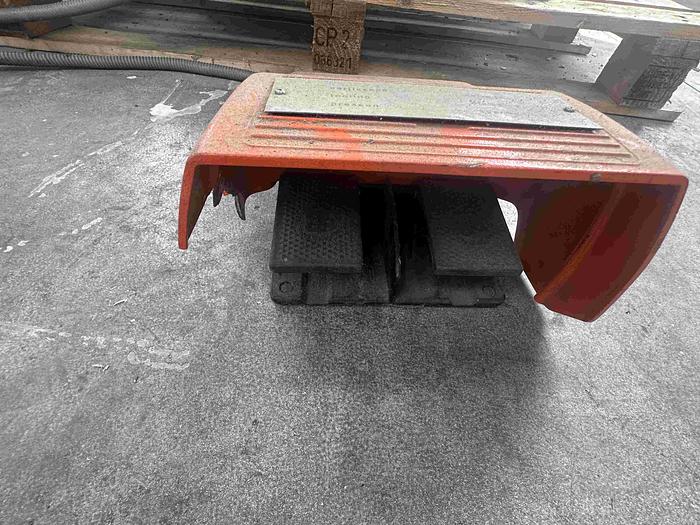 Used 2009 Elumatec EP 124 Corner Crimper