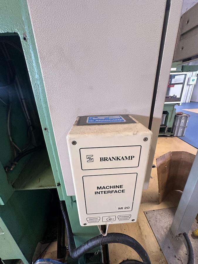 Used 1999 Presse Ross 40V-4 40 Ton Mechanical Press for Sale