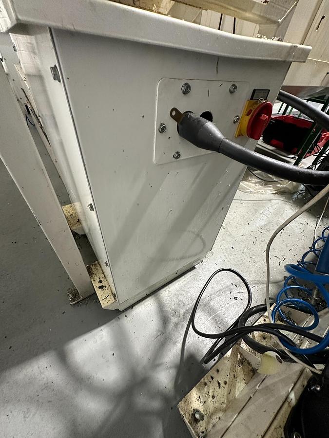 Used Fanuc Robodrill Alpha T21iDL 5-Axis CNC | Nikken 5Ax130FA | BT30