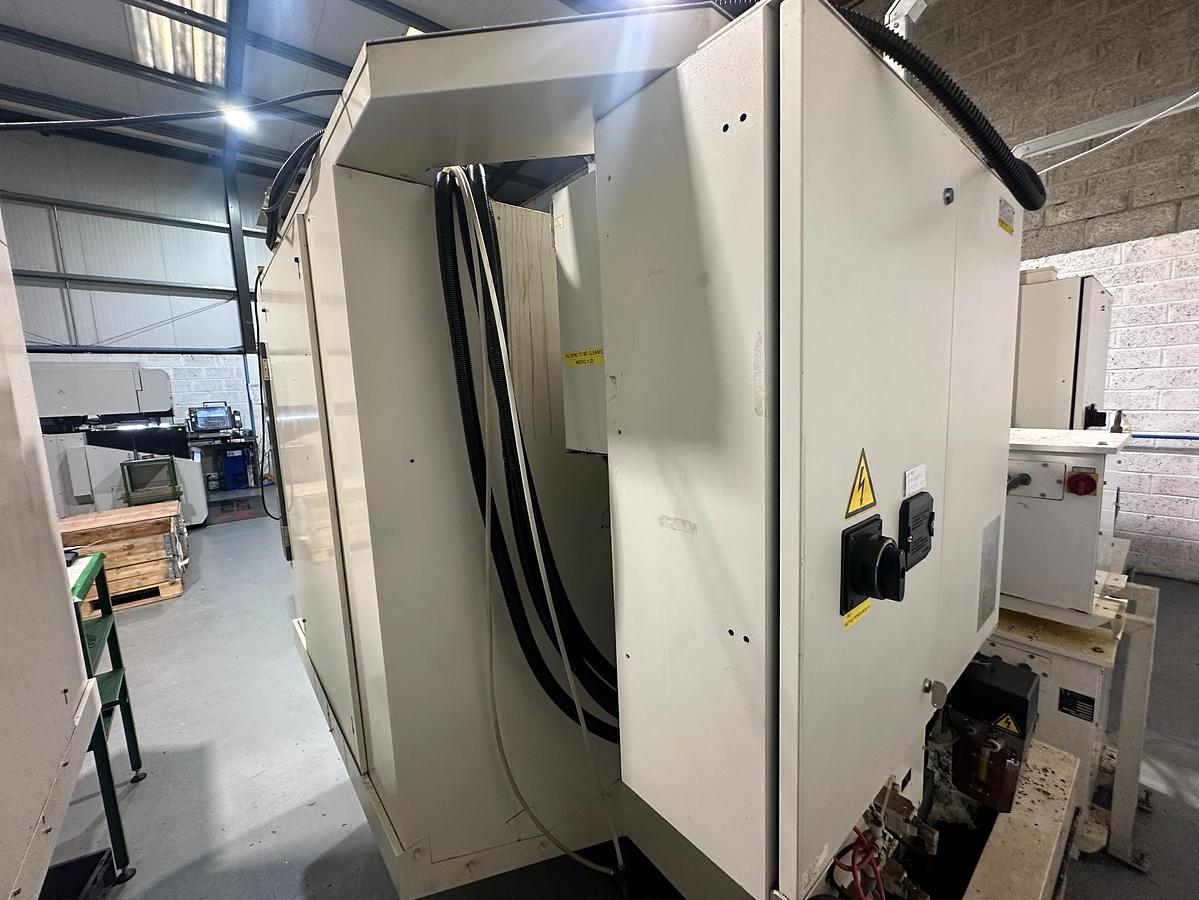 Used Fanuc Robodrill Alpha T21iDL 5-Axis CNC | Nikken 5Ax130FA | BT30