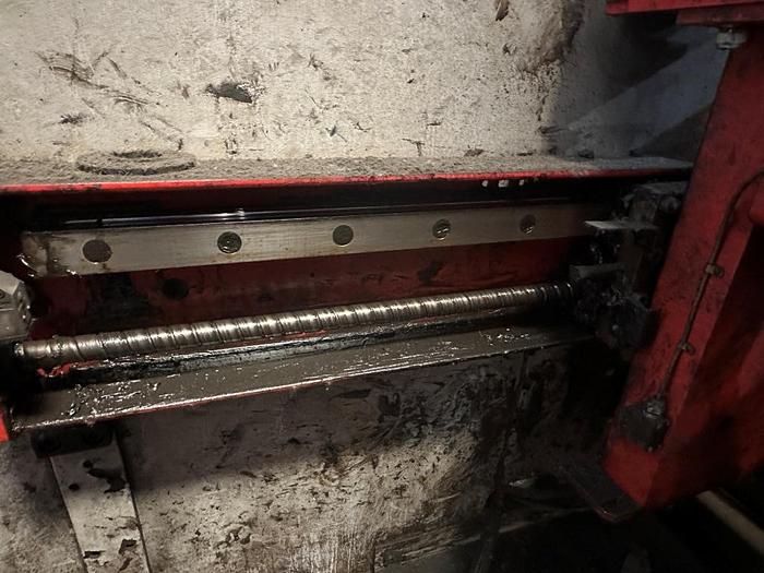 Used 1999 Edwards Pearson PR10 200/4100 CNC Pressbrake